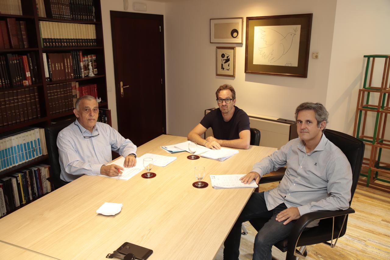 Desde la izquierda, Ricardo Moreno, de Secot; Lluís Arague, IFOC y Pedro Rullán, Grup Serra.